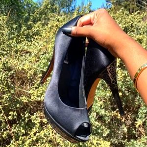 BLACK HEELS FOR WOMEN BCBGMAXAZRIA